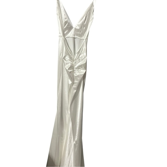 White Satin Mermaid Open Back Gown - Picture 5 of 9